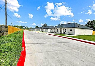 925 N Iowa Avenue, Brownsville, TX 78521