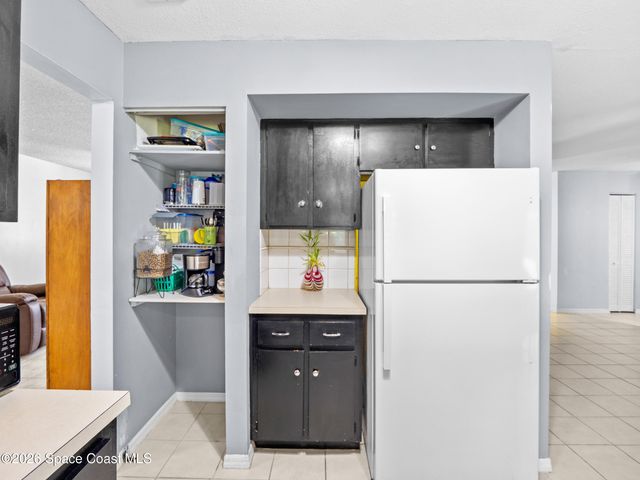 674 Antigua Street NE, Palm Bay, FL 32907