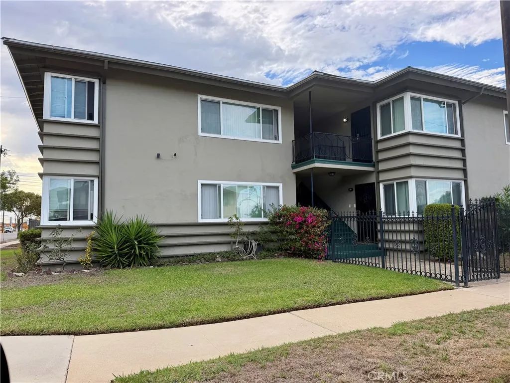 2039 Marine, Gardena, CA 90249