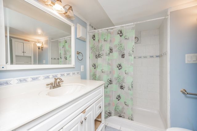 2519 Sunnyside Avenue, Westchester, IL 60154