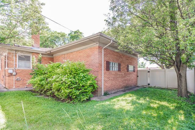 2519 Sunnyside Avenue, Westchester, IL 60154