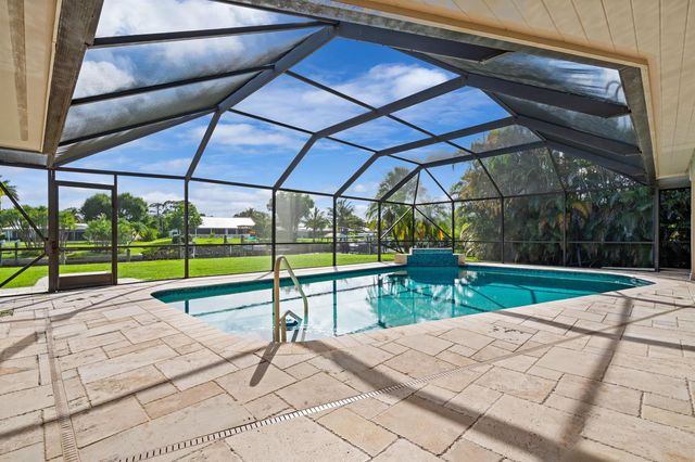 1310 NW LAKESIDE Trail, Stuart, FL 34994