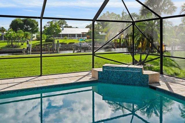 1310 NW LAKESIDE Trail, Stuart, FL 34994