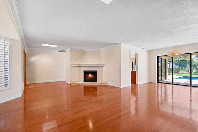 1310 NW LAKESIDE Trail, Stuart, FL 34994