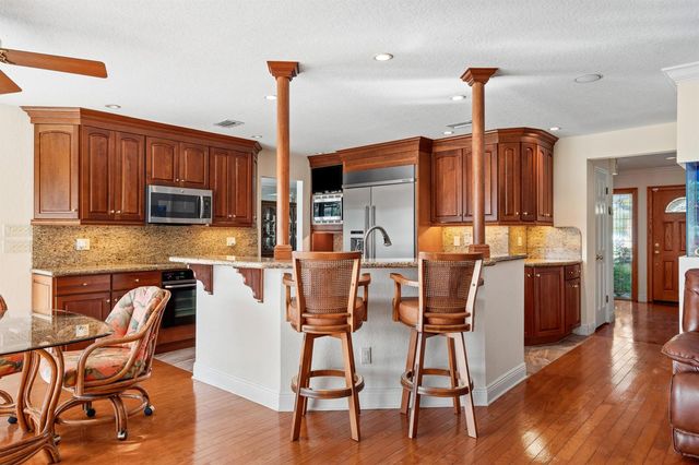 1310 NW LAKESIDE Trail, Stuart, FL 34994