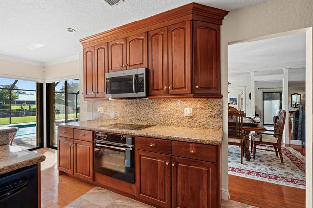 1310 NW LAKESIDE Trail, Stuart, FL 34994