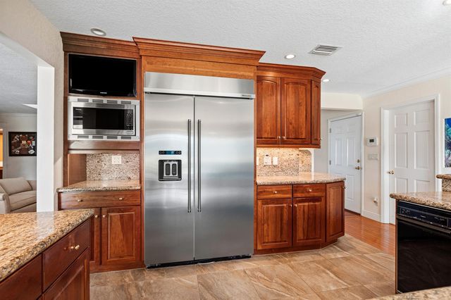 1310 NW LAKESIDE Trail, Stuart, FL 34994