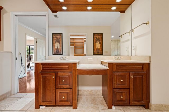 1310 NW LAKESIDE Trail, Stuart, FL 34994