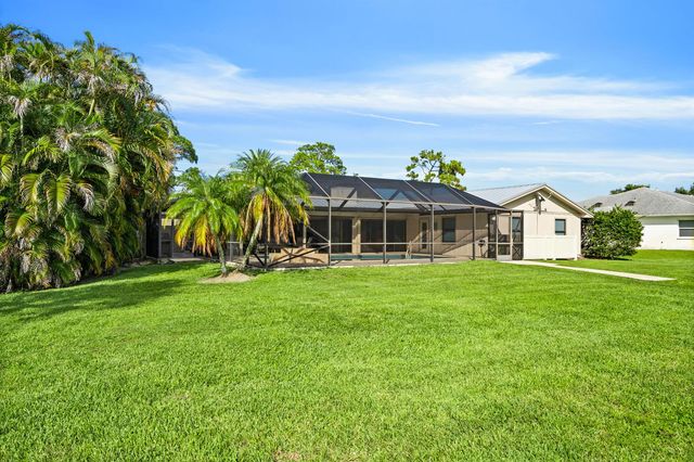 1310 NW LAKESIDE Trail, Stuart, FL 34994