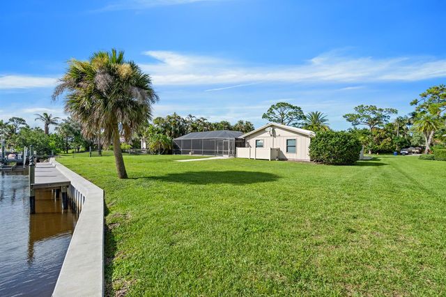 1310 NW LAKESIDE Trail, Stuart, FL 34994