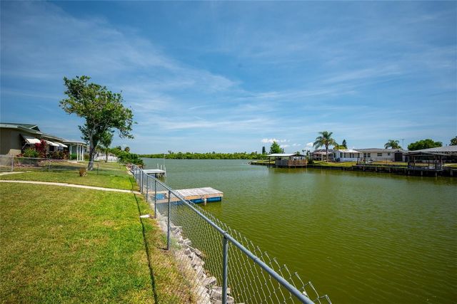 3132 JACKSON DRIVE, Holiday, FL 34691