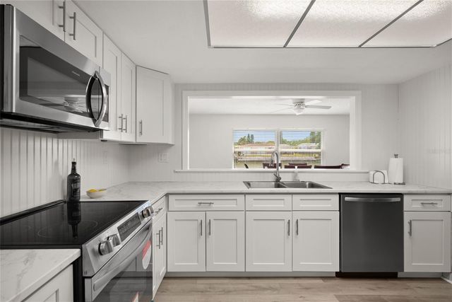 3132 JACKSON DRIVE, Holiday, FL 34691