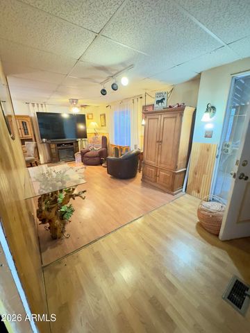 164 W MORRIS Drive, Queen Valley, AZ 85118