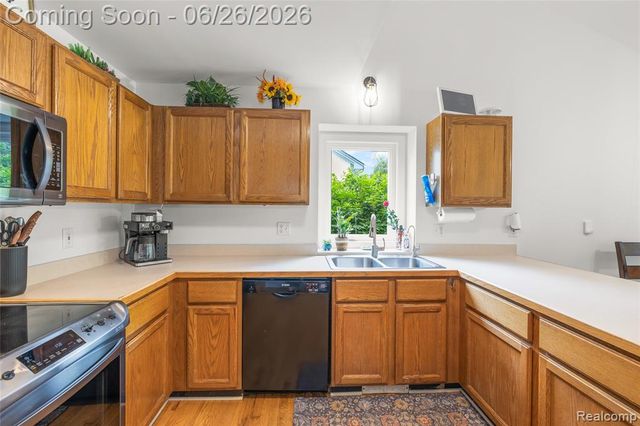 1830 Megans Meadow Drive, Commerce Twp, MI 48390