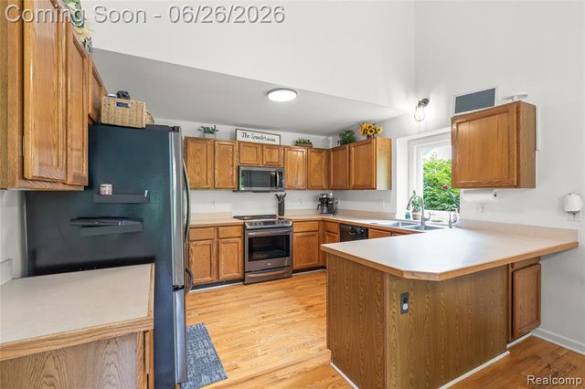 1830 Megans Meadow Drive, Commerce Twp, MI 48390