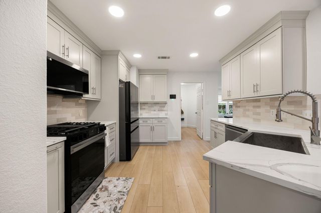 14631 Pebble Meadow Court, Cypress, TX 77429