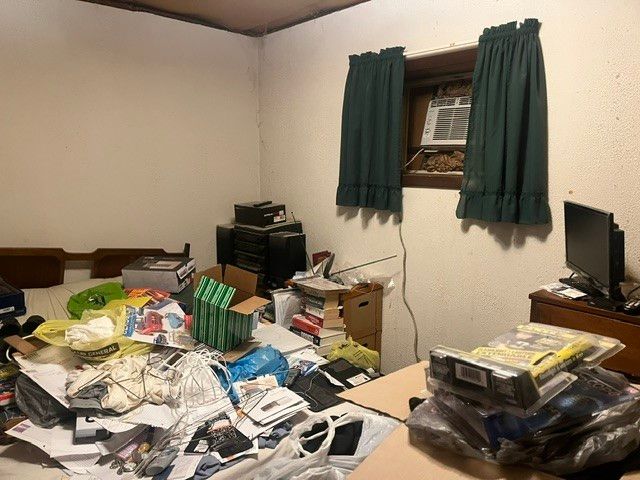 178 S South California Drive, W Pike Run Twp, PA 15423