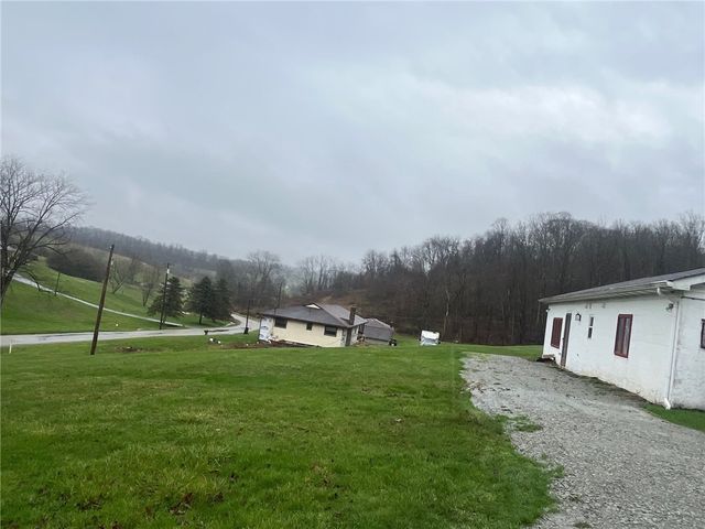 178 S South California Drive, W Pike Run Twp, PA 15423