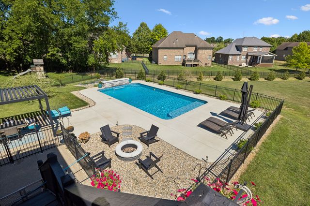 1153 Warlander Way, Gallatin, TN 37066