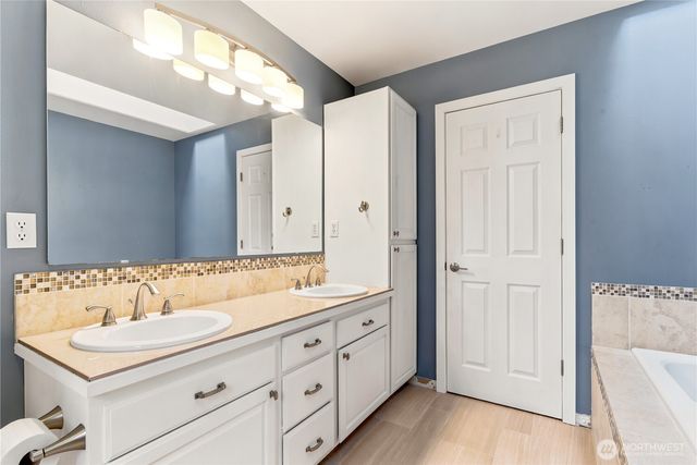 7541 58th Avenue NE, Olympia, WA 98516