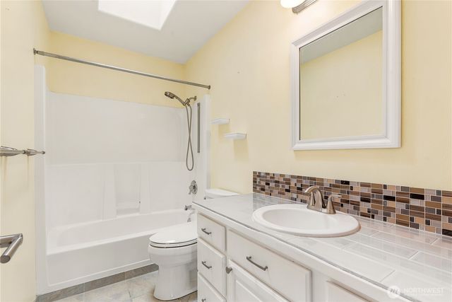 7541 58th Avenue NE, Olympia, WA 98516