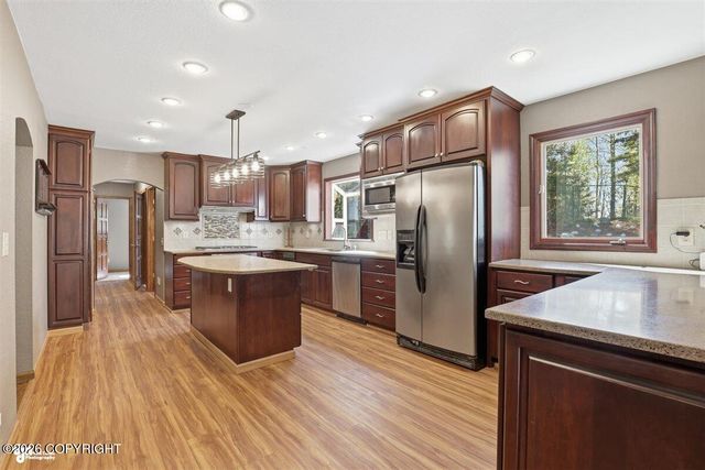 13340 Bainbridge Road, Anchorage, AK 99516