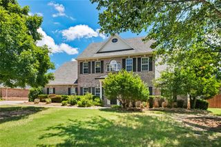 1754 N Hartford Drive, Fayetteville, AR 72701