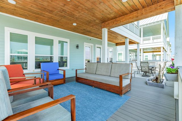3827 Sea Breeze Lane, Galveston, TX 77554