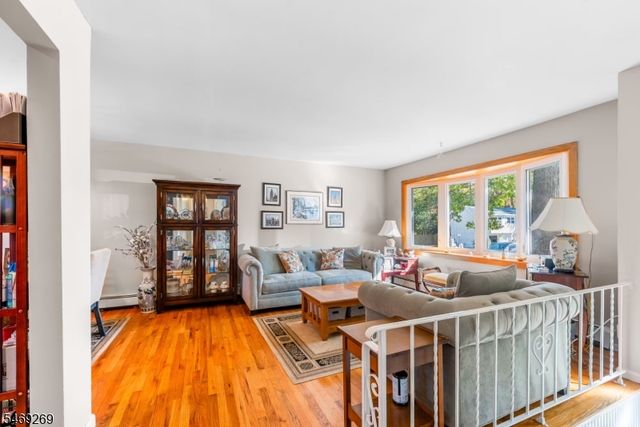 133 Durban Ave, Hopatcong Boro, NJ 07843