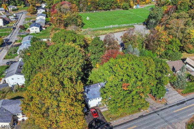 133 Durban Ave, Hopatcong Boro, NJ 07843