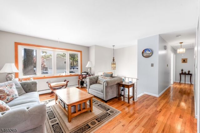 133 Durban Ave, Hopatcong Boro, NJ 07843