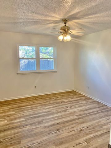 2128 74th Street, Lubbock, TX 79423