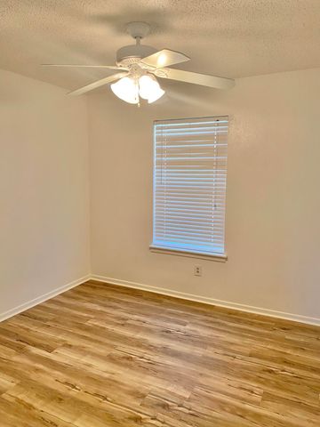 2128 74th Street, Lubbock, TX 79423