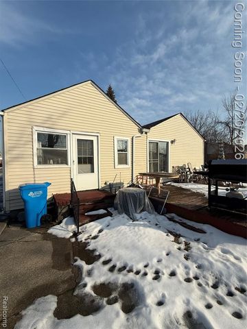 30509 Townley Street, Madison Heights, MI 48071