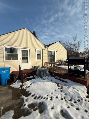 30509 Townley Street, Madison Heights, MI 48071