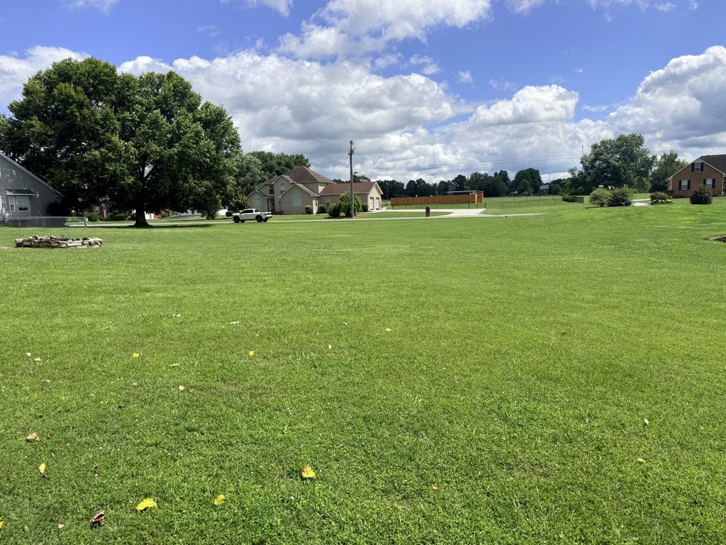 0 Crosspark Dr, Manchester, TN 37355