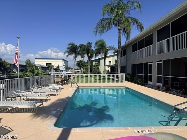 1339 SE 46th LN 8, Cape Coral, FL 33904