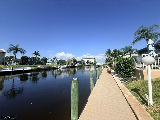 1339 SE 46th LN 8, Cape Coral, FL 33904