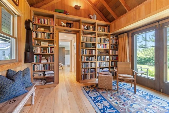 64 Squibnocket Farm Rd, Chilmark, MA 02535