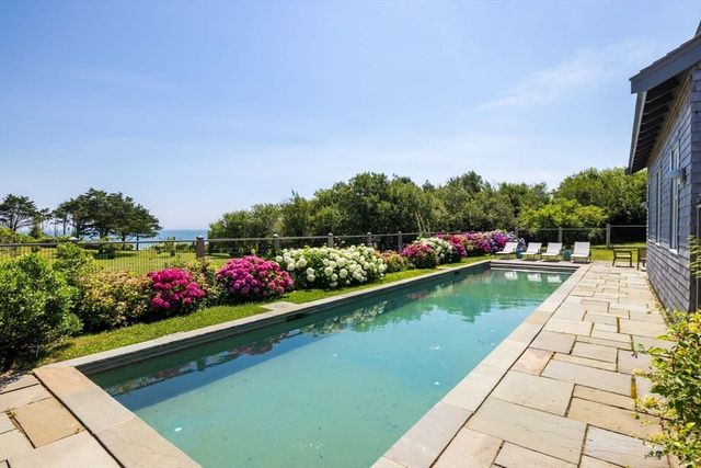 64 Squibnocket Farm Rd, Chilmark, MA 02535