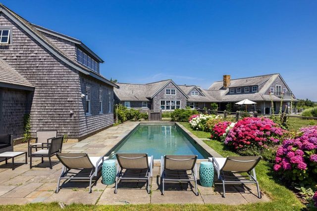 64 Squibnocket Farm Rd, Chilmark, MA 02535
