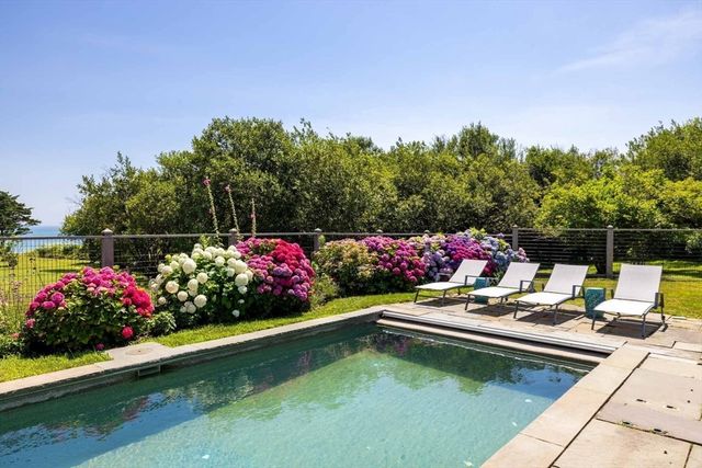 64 Squibnocket Farm Rd, Chilmark, MA 02535