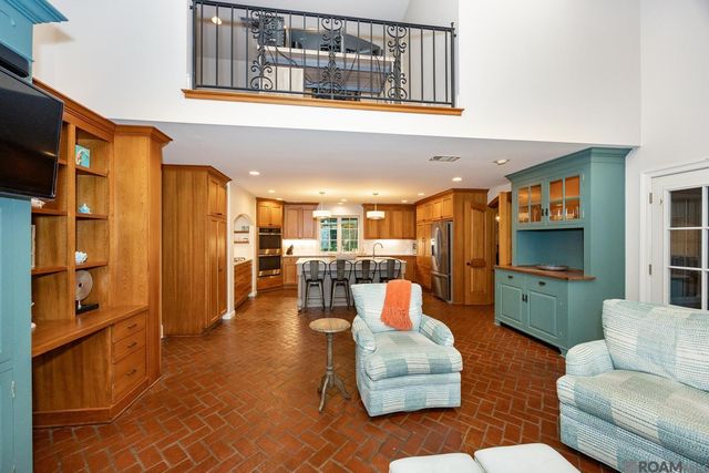 931 Woodstone Dr, Baton Rouge, LA 70809