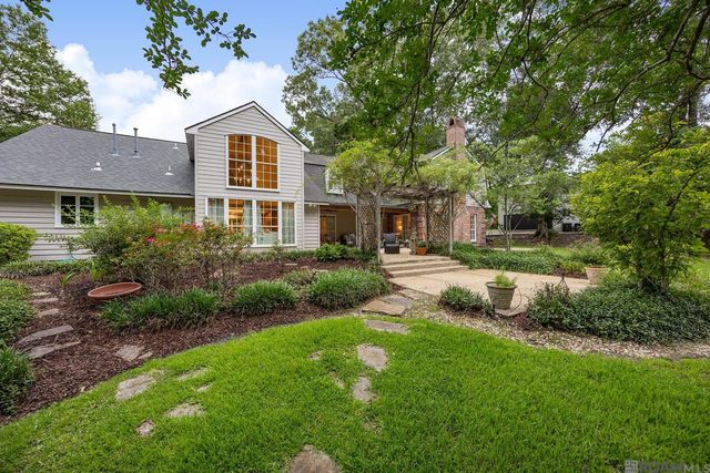 931 Woodstone Dr, Baton Rouge, LA 70809