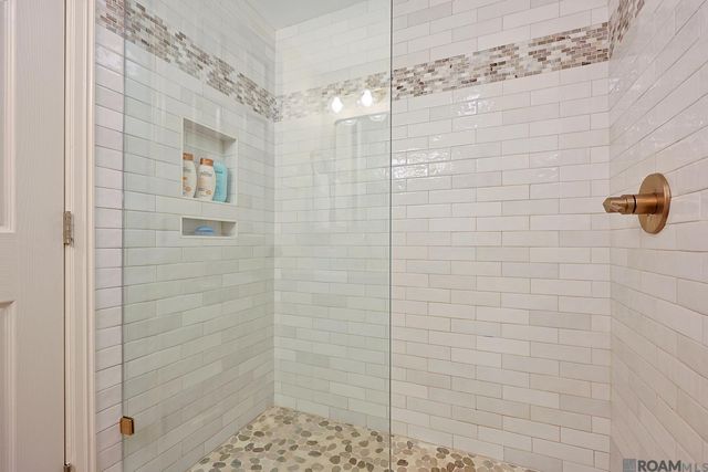 931 Woodstone Dr, Baton Rouge, LA 70809