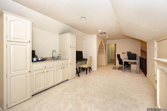 931 Woodstone Dr, Baton Rouge, LA 70809