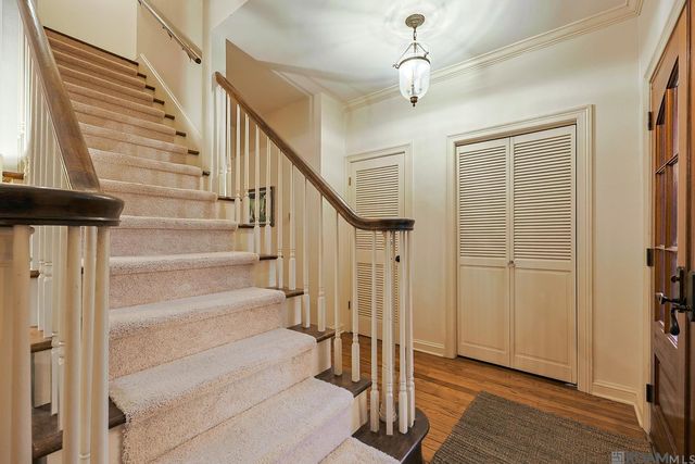 931 Woodstone Dr, Baton Rouge, LA 70809