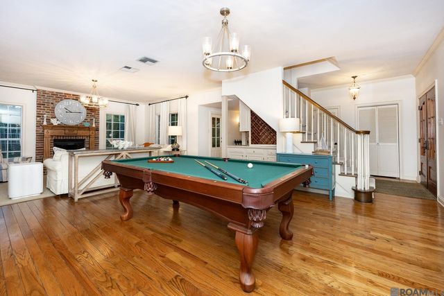 931 Woodstone Dr, Baton Rouge, LA 70809