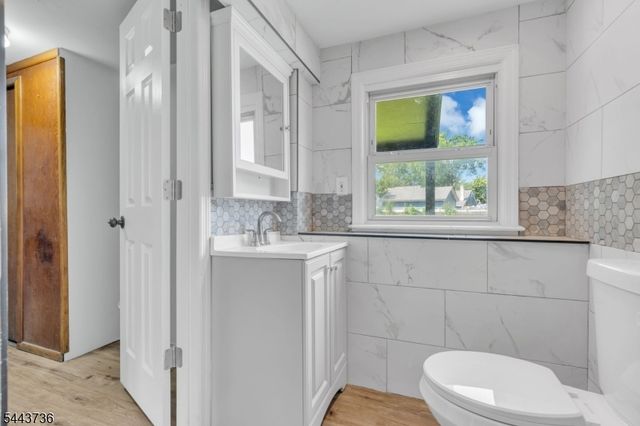 392 Lower Alden Dr, Rahway City, NJ 07065