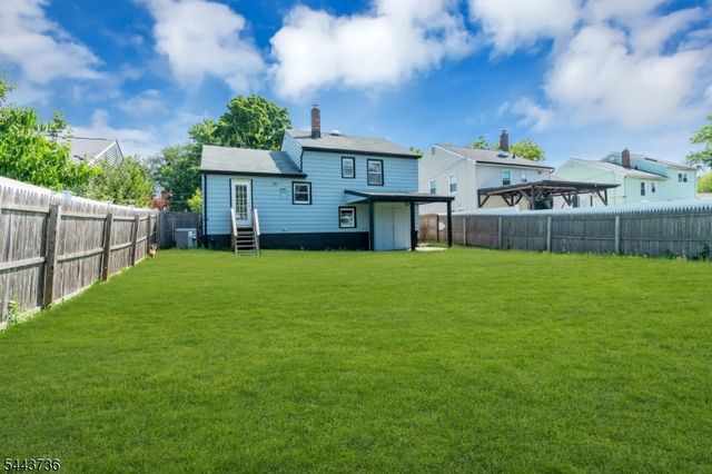 392 Lower Alden Dr, Rahway City, NJ 07065